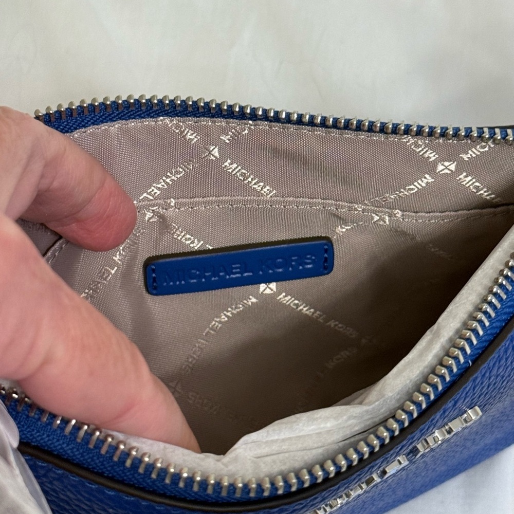 Michael Kors Jet Set Galaxy Blue Pebbled Leather Wristlet, NWT - Picture 9 of 14